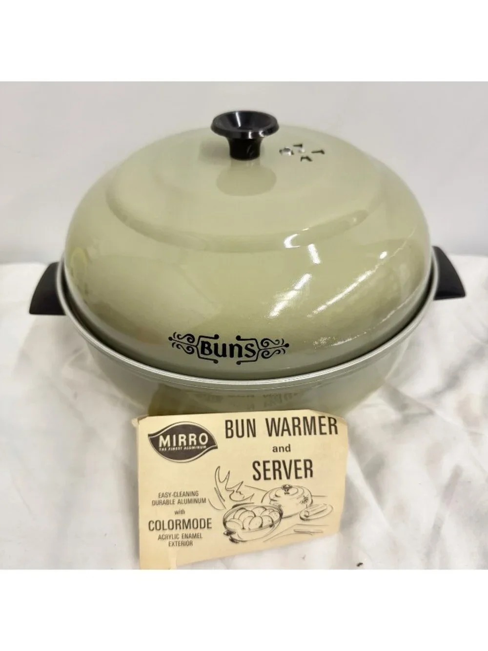 Mirro MCM Avocado Green Bun Warmer Server ColorMode Aluminum USA Vintage 9.5”